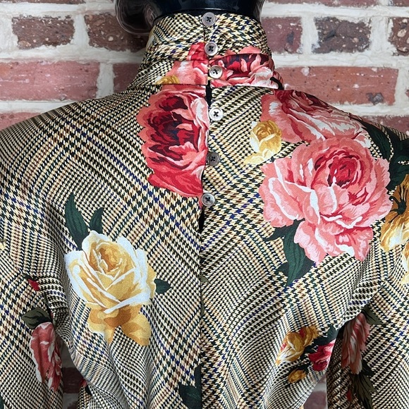 Vintage 100% Silk Blouse Linda Allard Ellen in Bold Print - Picture 5 of 7